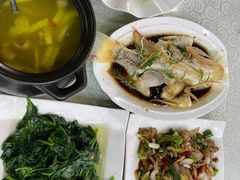 -范饭椰林川湘味海鲜·椰子鸡(三亚湾椰梦长廊店)