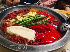 纯牛油锅底-黄潇洒老火锅(九眼桥宏济巷店)