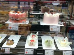 面包甜点陈列柜-仟吉KenGee(江南万达店)