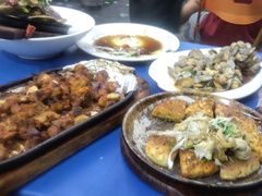 -老东镇啤酒屋海鲜加工·蒸汽海鲜·海鲜烧烤(台东店)