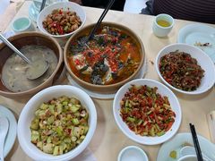 -笨罗卜浏阳菜馆(龙华鹏润达店)