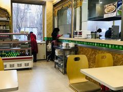 大堂-一城一面兰州纯汤牛肉面