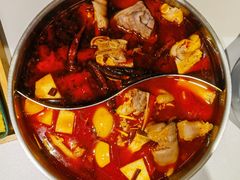 猪手鸳鸯锅-小街猪手(团结湖店)