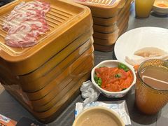 -牛YO寿喜烧·铁板烧和牛火锅自助(市府恒隆店)