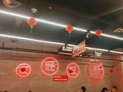 -洪霞餐馆·川菜·鲜货现炒(两江春城店)