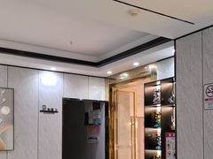 -逸米酒店(广州中山大学附属第一医院东山口地铁站店)