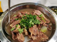 -大众跷脚牛肉馆·非遗传承单位(峨眉山店)