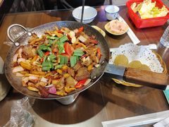 -富正毅三下锅·湘西韵味(天门山索道店)