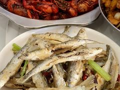 -丹水桥地锅鱼·翘嘴鲌·地方特色全鱼宴(丹江口大坝店)