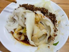 牛肉脆臊刀削面-华兴街自力面店