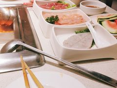 -海底捞火锅鲜切牛肉主题店(长寿路店)
