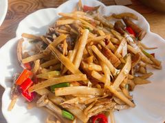 酸笋炒大肠-牛八宝桂林米粉(八里庄店)