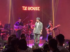 -TZ House音乐现场(来福士中心店)
