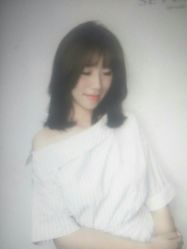 -FRIDAY星期五专业美发沙龙