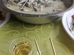 -雪湖煜辰鱼头老店(雪野湖店)