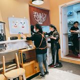 生活可以被一碗好面治愈，如果不够，加一块炸猪排！