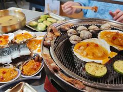 -围炉肉舍•炭烤活鳗•丹东海鲜烤肉(步行街店)