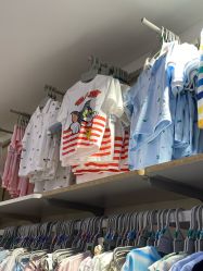 -乐友孕婴童(华宇时尚购物中心店)