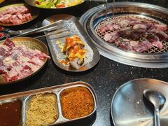 -韩烧牛中牛·甄选黑牛烤肉(黑金店)