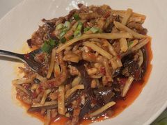 -初蓉丨遇见新川菜(亲贤街荣耀店)