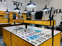-罗伯特眼镜·蔡司官方授权(罗湖国贸店)