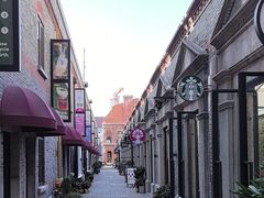 -星巴克臻选(上海今潮8弄店)