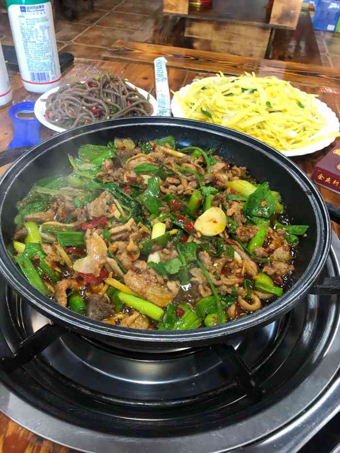 余庆村庄剔骨鸭(干平路店)-"餐厅地址在山水黔城一组团公交站附近