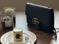 -Fridi Patisserie Cafe