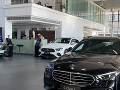 -上海星瀚奔驰4S店(红柳路店)