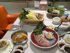-红鼎豆捞·专注品质海鲜20年(宝丰路店)
