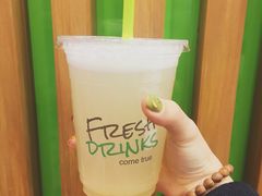 白桃美人雪梨-鲜果时间·果蔬茶(赛格负二层店)