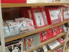 -名创优品(内江万达广场二店)