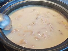 -大匠工房古船木艺术餐厅·猪肚鸡专门店(长白仙岛店)