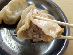 -黄阿姨锅贴大王(万航渡路店)