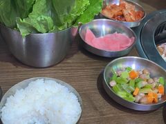 -香猪坊韩国烤肉专属门店(魏公村店)