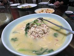 -梅龙镇酒家(南京西路总店)