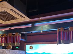 -老牌坊云南鱼豆花火锅(哈西万达店)