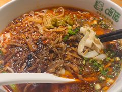 -呷佬·长沙手工米粉(金沙江路店)