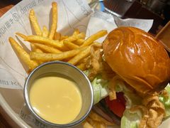 一笼瀑布芝士牛肉汉堡-卡朋厨房(289艺术园区店)