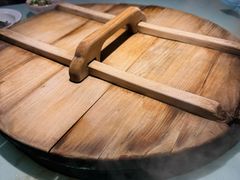 -鱼窝棚柴火铁锅炖(富山屯店)