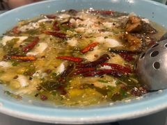 头牌酸菜鲈鱼（中份）-姚姚酸菜鱼·金戈戈香港豉油鸡(喜荟城联名店)