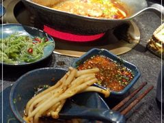 -湊湊火锅·茶憩(打浦桥日月光店)