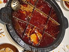 -卤校长老火锅(杨家坪直营店)