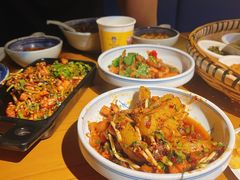 -包整·丝娃娃(一览甲秀楼风景店)