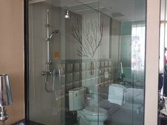 -昆明朗威酒店(昆明站火车站双桥夜市风情街店)