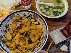 生汆丸子汤-子午路张记肉夹馍(兵马俑店)