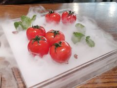 番茄脆菇沙拉-小大董·烤鸭(王府井apm店)