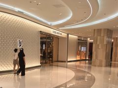 -LV路易威登(海信广场店)