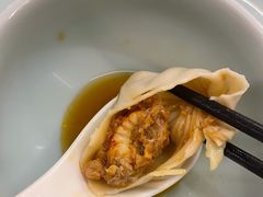 小龙虾灌汤包-佬泰丰斋· 乌镇茶食餐厅