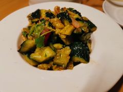 -关东小磨东北菜(上海长风大悦城店)